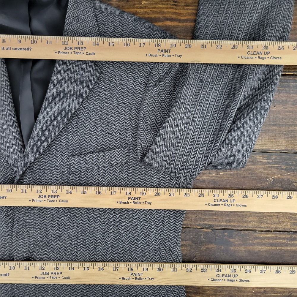 Stafford Essentials Mens Sport Coat Blazer Three Button GRY Herringbone Wool 42S - Picture 3 of 16